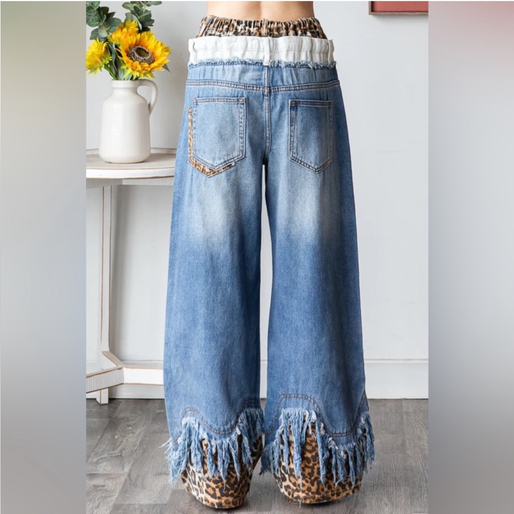 NWOT Double Waist Frayed Hem Jeans with Leopard Detail Oli & Hali Denim - Picture 13 of 16